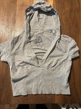 Gap Women's Light Gray Hooded Short-Sleeve Cropped Top